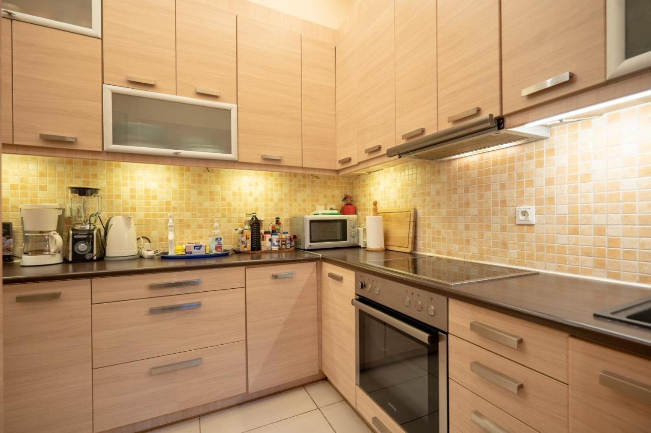 Acropolis Metro St.3 Bedrοοms 6 Persons Maisonette أثينا المظهر الخارجي الصورة