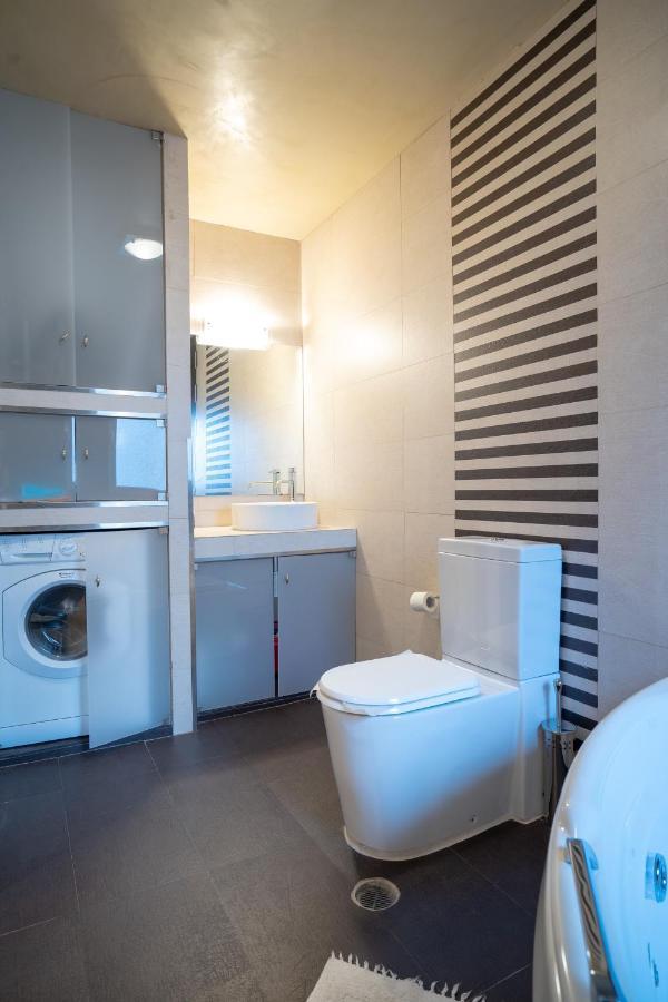 Acropolis Metro St.3 Bedrοοms 6 Persons Maisonette أثينا المظهر الخارجي الصورة