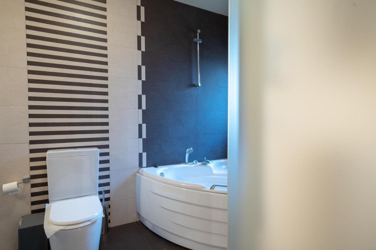 Acropolis Metro St.3 Bedrοοms 6 Persons Maisonette أثينا المظهر الخارجي الصورة
